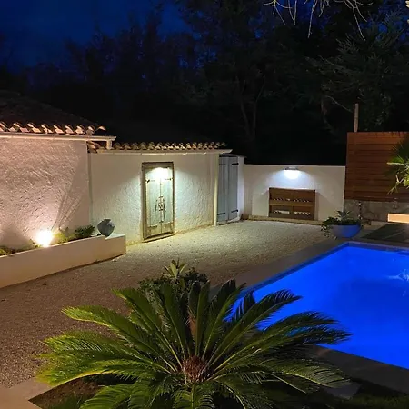 La Dolce 11 Sleeps Pool & Landscaped Garden Villa *