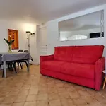 La Dolce 11 Sleeps Pool & Landscaped Garden Вилла