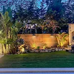 La Dolce 11 Sleeps Pool & Landscaped Garden *