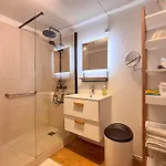 La Dolce 11 Sleeps Pool & Landscaped Garden Вилла Мандельё-ла-Напуль