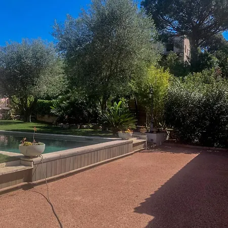 La Dolce 11 Sleeps Pool & Landscaped Garden Villa