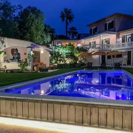 La Dolce 11 Sleeps Pool & Landscaped Garden Villa