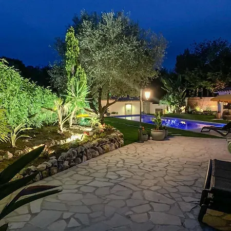 La Dolce 11 Sleeps Pool & Landscaped Garden ماندوليو لا نابول