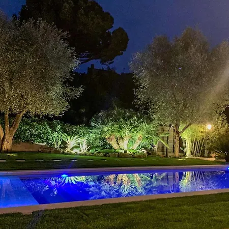 La Dolce 11 Sleeps Pool & Landscaped Garden *