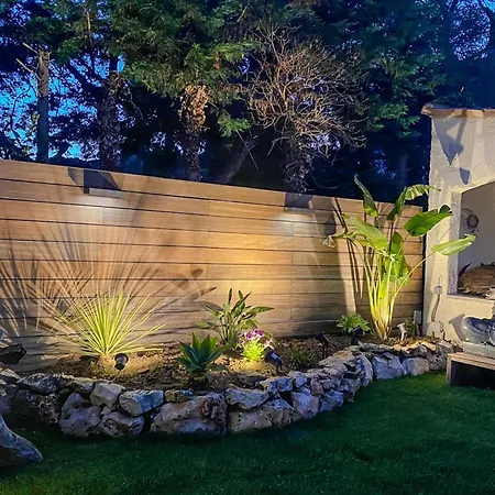 La Dolce 11 Sleeps Pool & Landscaped Garden فيلة *