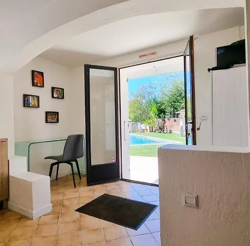 La Dolce 11 Sleeps Pool&landscaped Garden Villa *