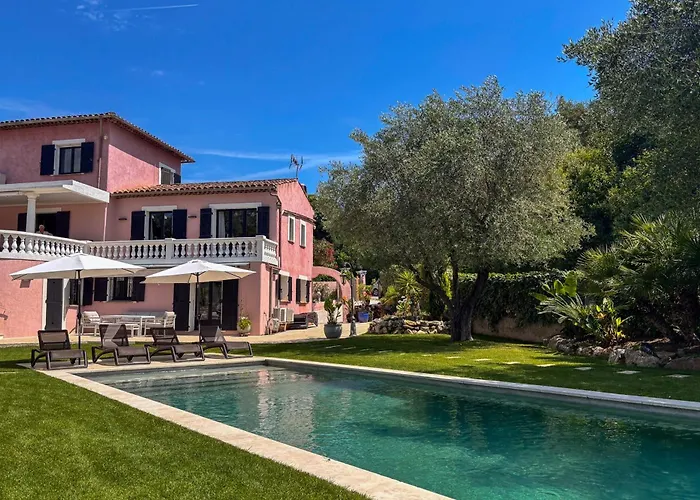 فيلة La Dolce 11 Sleeps Pool & Landscaped Garden ماندوليو لا نابول